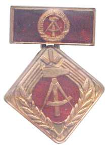 greres Bild - Orden DDR Ehrentitel 1969