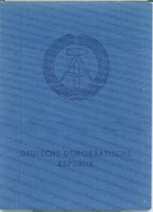 greres Bild - Ausweis DDR Personal 1983