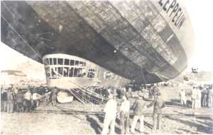 enlarge picture  - photo airship Zeppelin