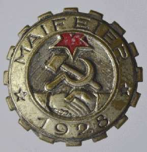 enlarge picture  - badge May 1st 1920