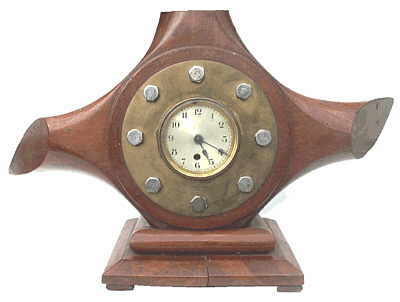 greres Bild - Uhr Propeller        1917